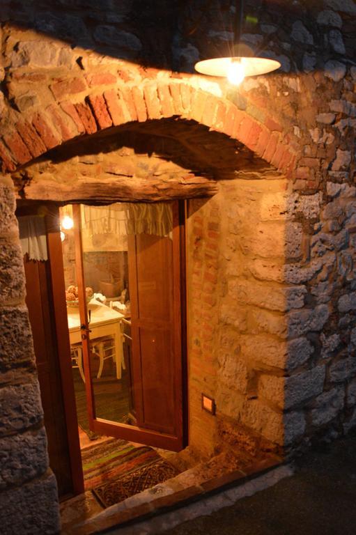Отель Casa Antica Кастильоне-д'Орчия Номер фото